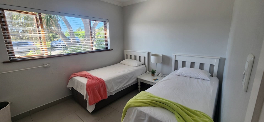 6 Bedroom Property for Sale in Fraaiuitsig Western Cape